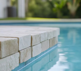 Master Nettoyage sols extérieurs.​ autour des piscines